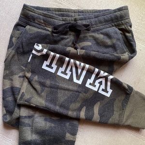 VS PINK JOGGER
